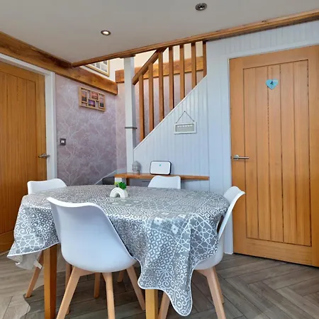 Finest Retreats - Abbeyview *